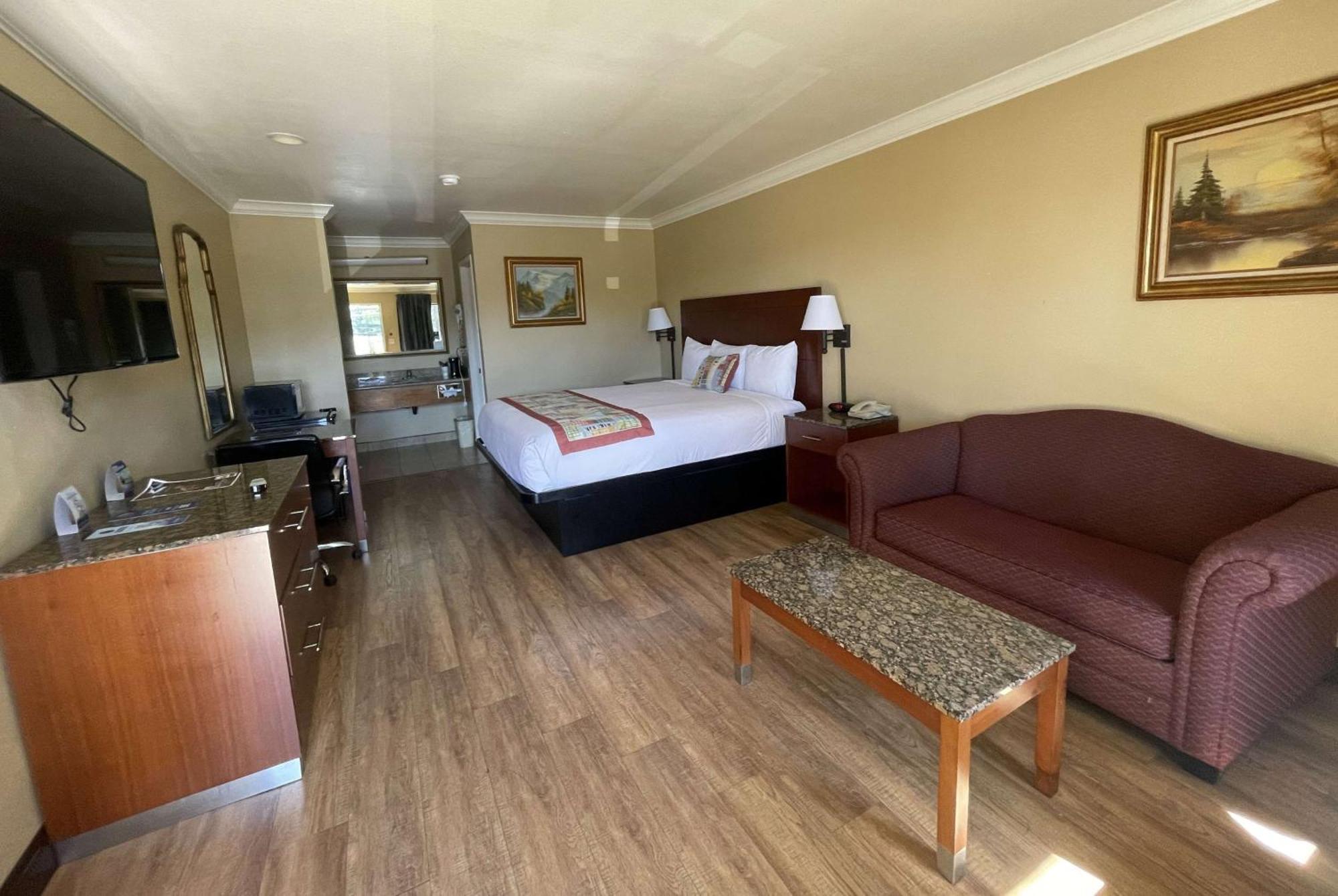 Travelodge By Wyndham Costa Mesa Newport Beach Hacienda Kültér fotó