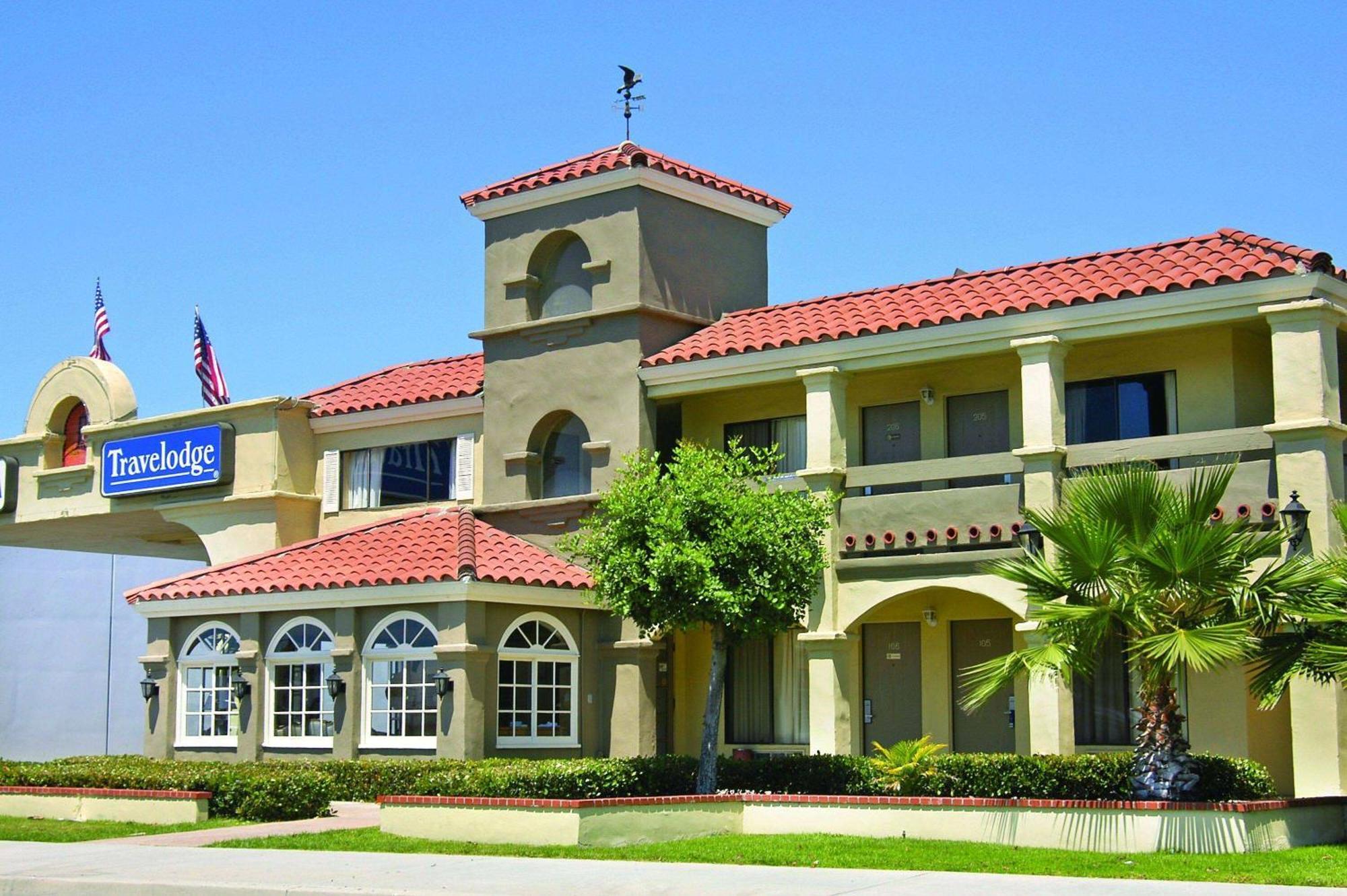 Travelodge By Wyndham Costa Mesa Newport Beach Hacienda Kültér fotó