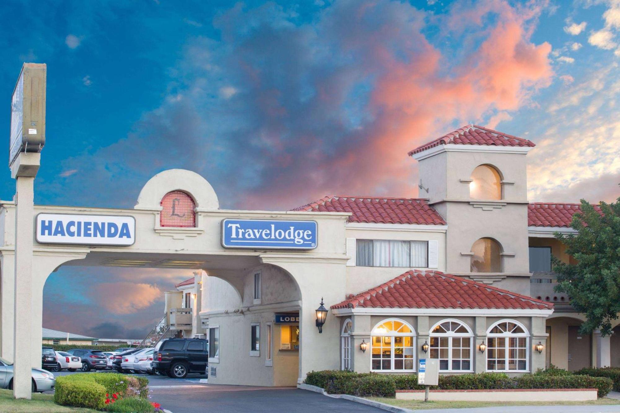 Travelodge By Wyndham Costa Mesa Newport Beach Hacienda Kültér fotó